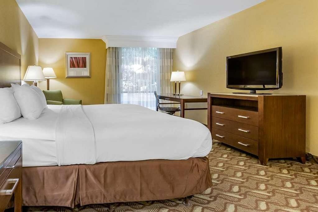 Clarion Inn & Suites, Roswell Eksteriør bilde