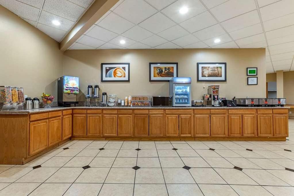 Clarion Inn & Suites, Roswell Eksteriør bilde