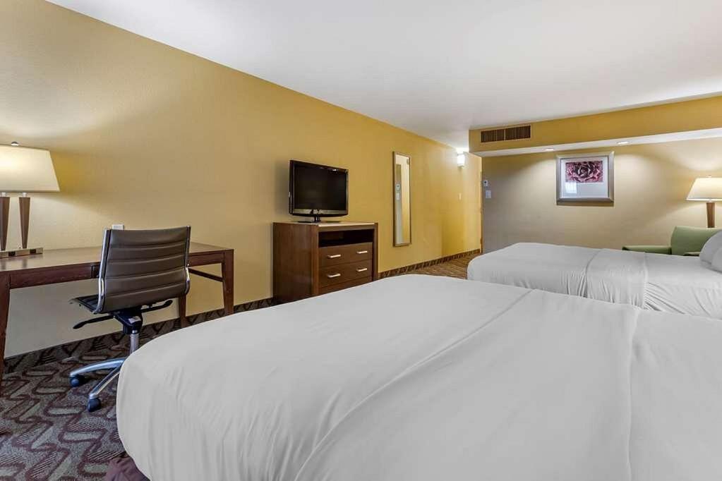 Clarion Inn & Suites, Roswell Eksteriør bilde