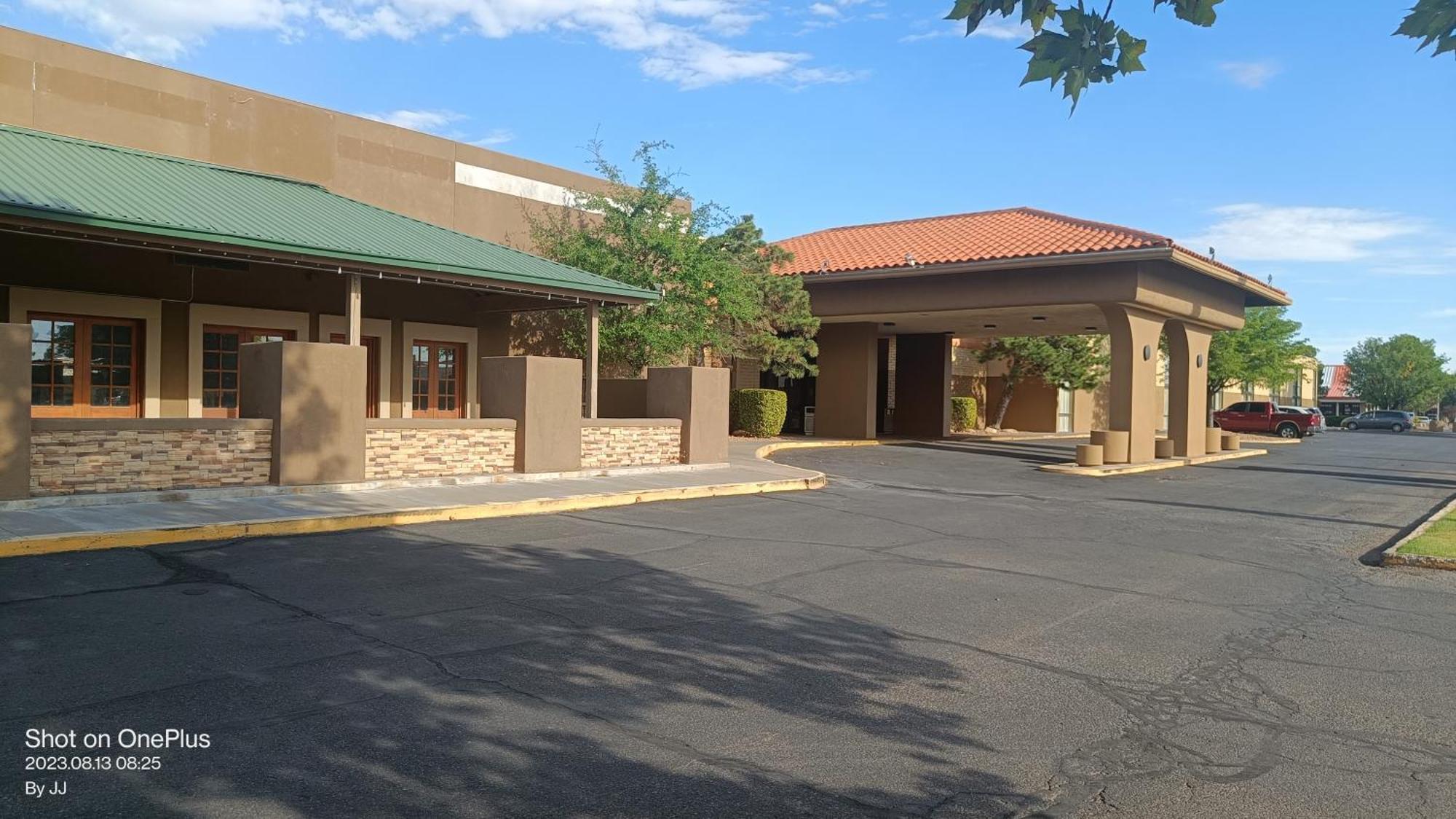 Clarion Inn & Suites, Roswell Eksteriør bilde